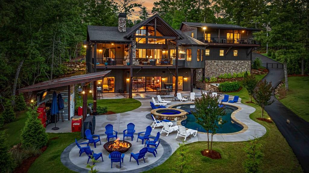 66 Rome Point Blue Ridge GA 30513