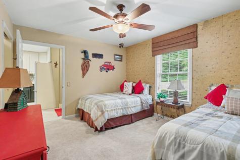 103 Birdie Lane Apt. 3-b Blairsville GA 30512