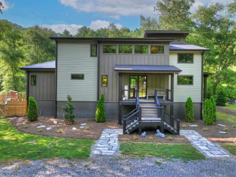 60 Hiles Hatch Road Blue Ridge GA 30513