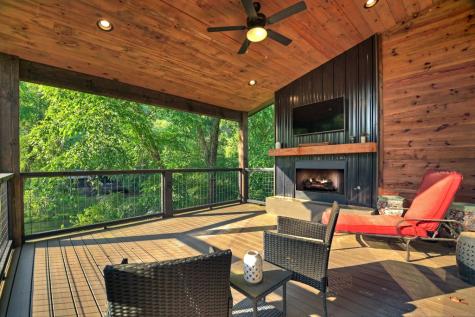 60 Hiles Hatch Road Blue Ridge GA 30513