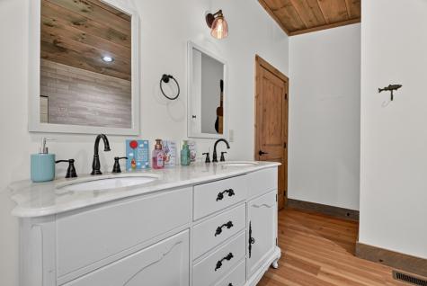 60 Hiles Hatch Road Blue Ridge GA 30513