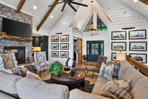 559 Overlook Trail Blue Ridge GA 30513