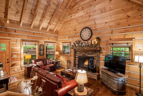 17 Nicholas Way South Ellijay GA 30540