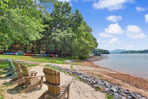 951 Mcclure Drive Hayesville NC 28904