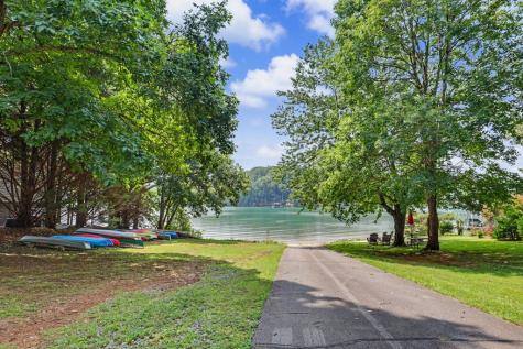 951 Mcclure Drive Hayesville NC 28904