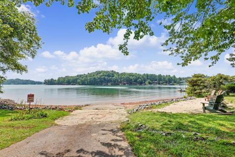 951 Mcclure Drive Hayesville NC 28904
