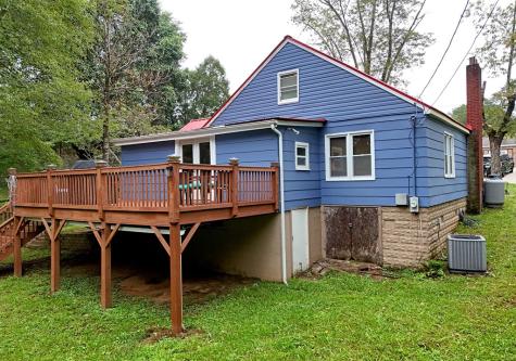 742 Hillcrest Drive Mccaysville GA 30555