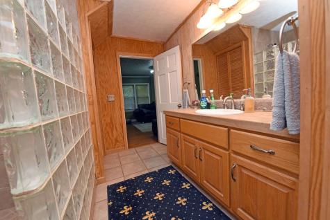 742 Hillcrest Drive Mccaysville GA 30555