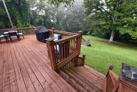 742 Hillcrest Drive Mccaysville GA 30555