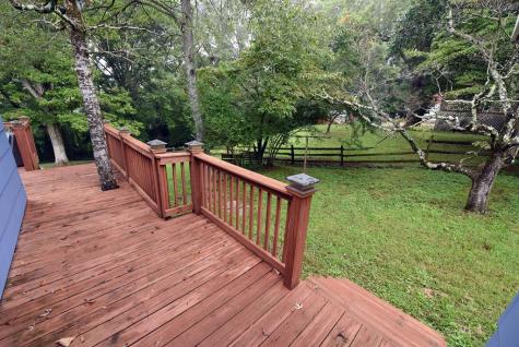 742 Hillcrest Drive Mccaysville GA 30555