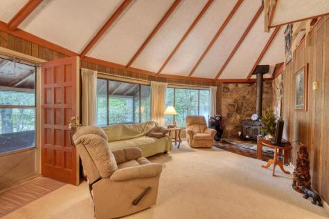694 Ruby Lake Drive Hiawassee GA 30546