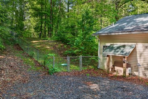 282 West Cherry Hayesville NC 28904