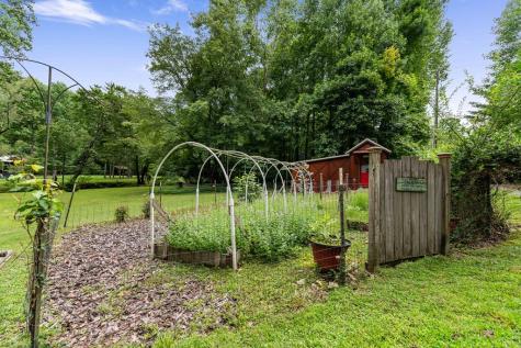 151 Olivers Pond Road Cherry Log GA 30522