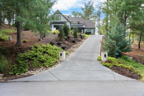 341 Fallen Leaf Road Mineral Bluff GA 30559