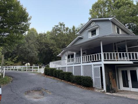 6881 Woodlake Circle Young Harris GA 30582