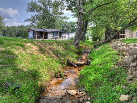 285 E Tennessee Avenue Mccaysville GA 30555