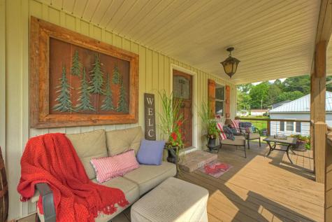 285 E Tennessee Avenue Mccaysville GA 30555