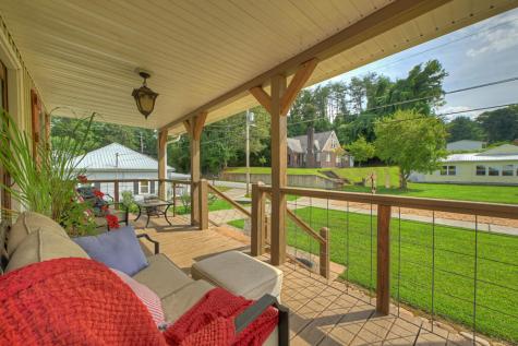 285 E Tennessee Avenue Mccaysville GA 30555