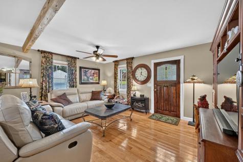 285 E Tennessee Avenue Mccaysville GA 30555