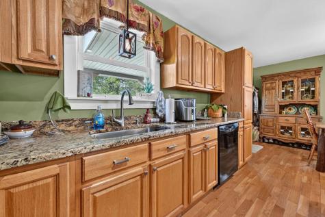 285 E Tennessee Avenue Mccaysville GA 30555