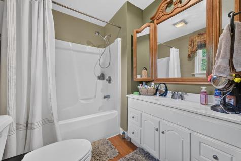 285 E Tennessee Avenue Mccaysville GA 30555