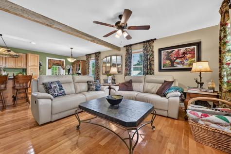 285 E Tennessee Avenue Mccaysville GA 30555