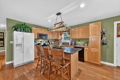 285 E Tennessee Avenue Mccaysville GA 30555