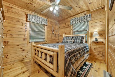79 Maxwell Lane Blue Ridge GA 30513