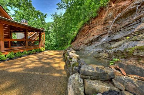 454 Genessee Path Blue Ridge GA 30513