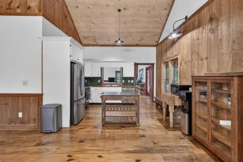210 W Pierceville Road Mccaysville GA 30555