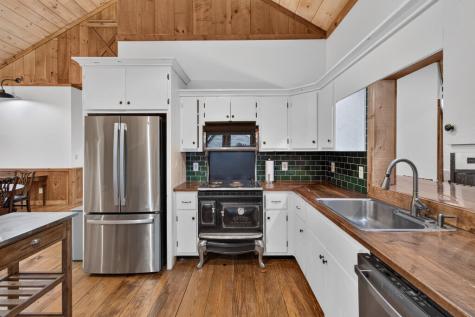 210 W Pierceville Road Mccaysville GA 30555