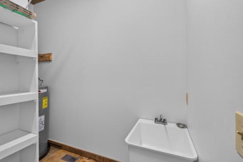 210 W Pierceville Road Mccaysville GA 30555