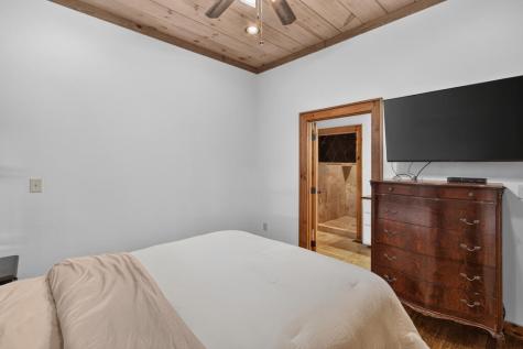 210 W Pierceville Road Mccaysville GA 30555