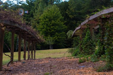210 W Pierceville Road Mccaysville GA 30555