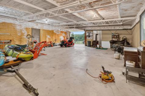 210 W Pierceville Road Mccaysville GA 30555