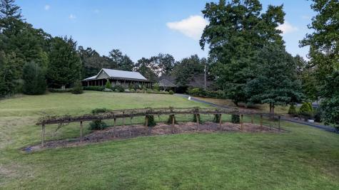 210 W Pierceville Road Mccaysville GA 30555