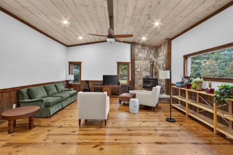 210 W Pierceville Road Mccaysville GA 30555