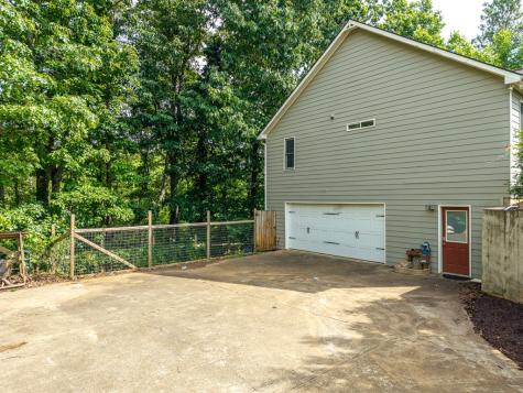 93 Horseshoe Bend Jasper GA 30143