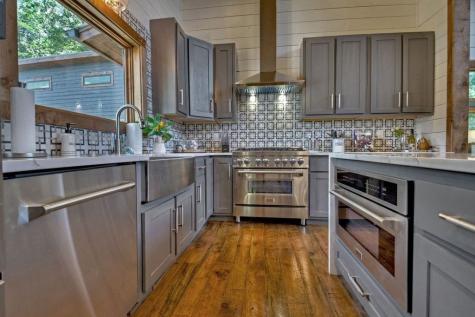 590 Deer Crest Road Blue Ridge GA 30513