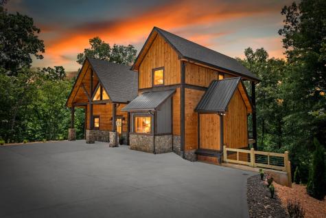 32 Hope Drive Blue Ridge GA 30513