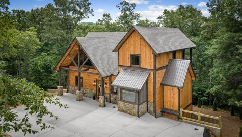 32 Hope Drive Blue Ridge GA 30513