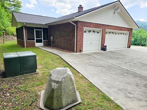 45 Sulpher Lane Andrews NC 28901
