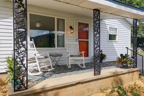 6 Ledford Chapel Road Hayesville NC 28904