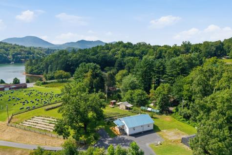 6 Ledford Chapel Road Hayesville NC 28904