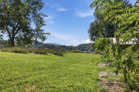 6 Ledford Chapel Road Hayesville NC 28904