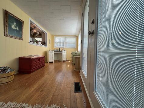 131 Hillcrest Drive Mccaysville GA 30555
