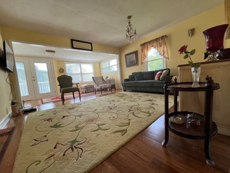 131 Hillcrest Drive Mccaysville GA 30555