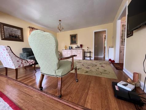 131 Hillcrest Drive Mccaysville GA 30555