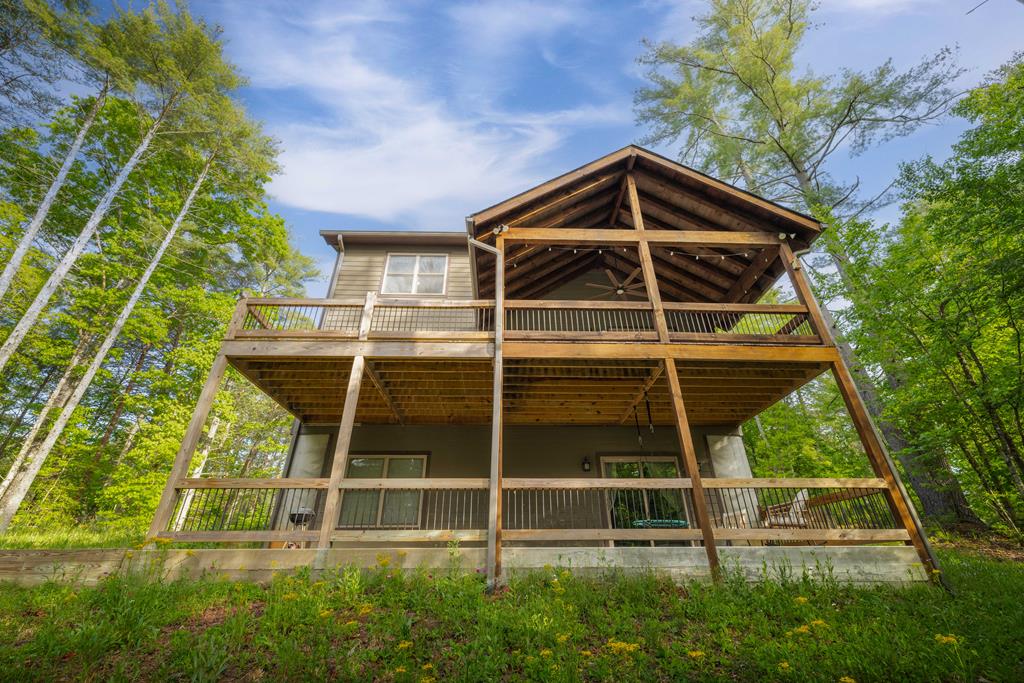 345 Deer Trail Mineral Bluff GA 30559
