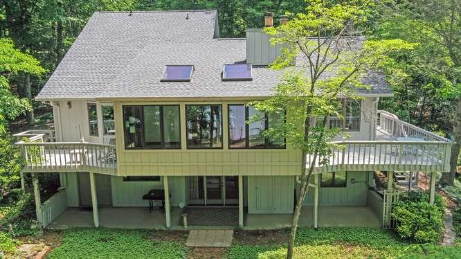 561 Long View Drive Hiawassee GA 30546